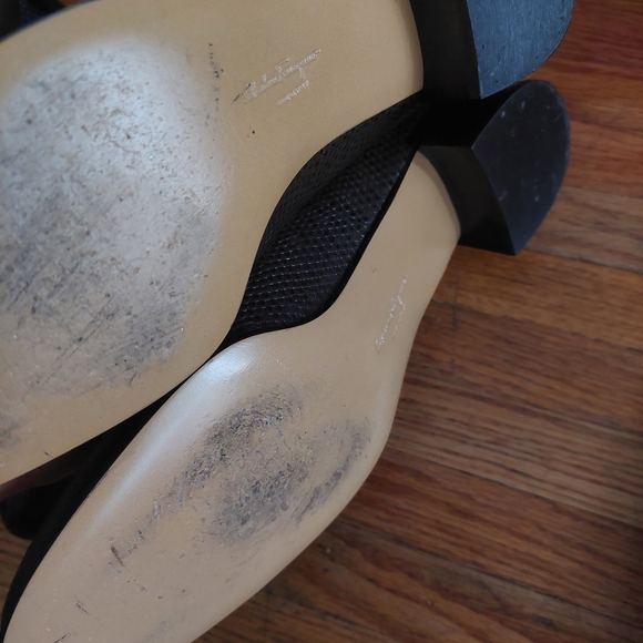 Salvatore Ferragamo Black and Brown Leather Flats (Bag C) - Picture 7 of 13